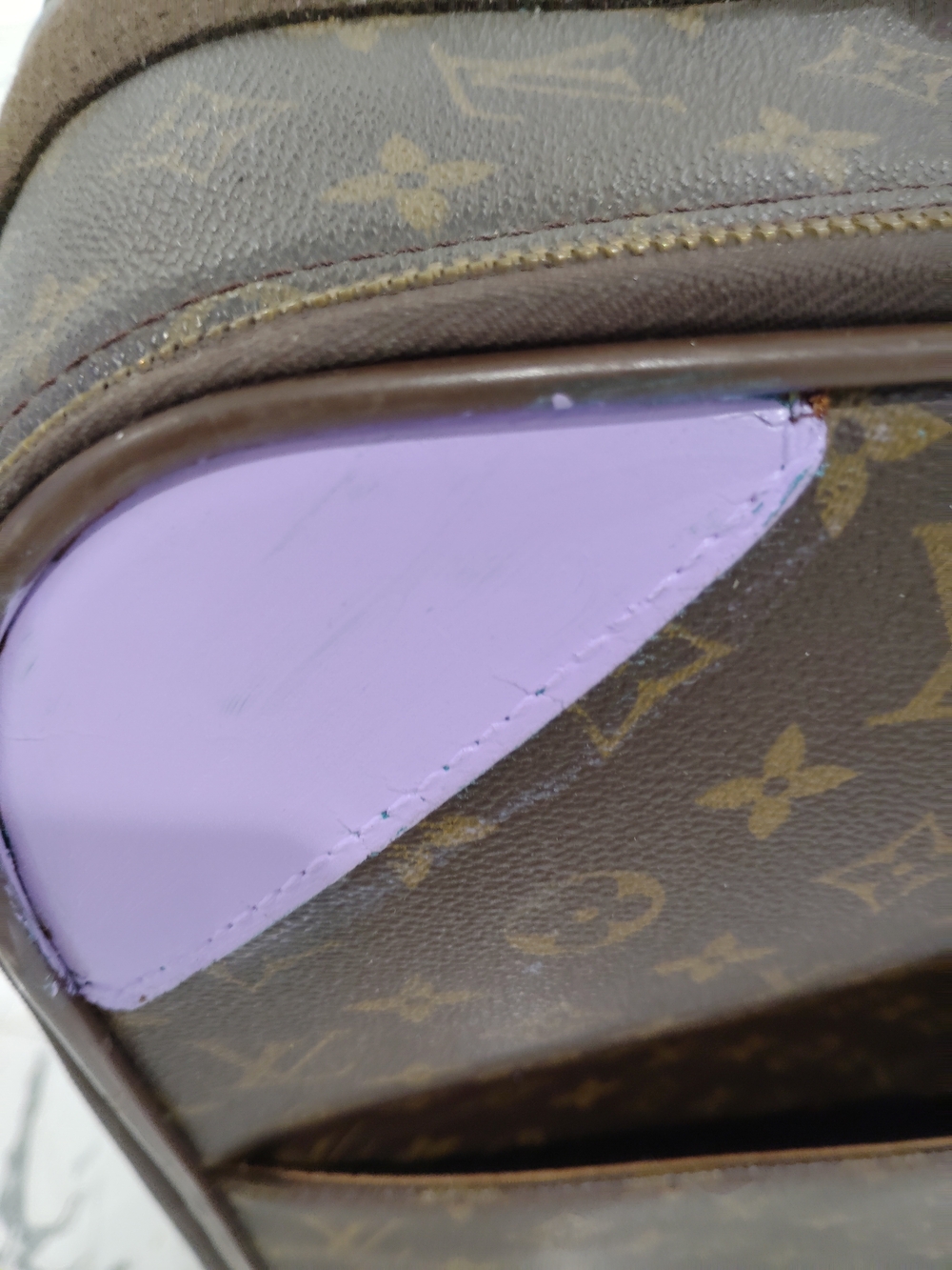 Louis Vuitton Pegasus 55 - Picture 4 of 12